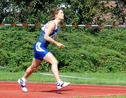 Anke Steffen beim Speerwurf. Sie landete in der Endabrechnung auf Platz 5.
